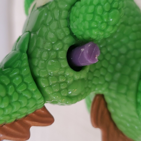 Vintage Green Dragon Action Figure - Picture 8 of 8
